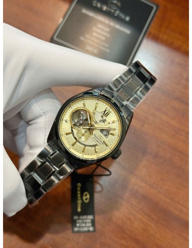 Orient Star Joker Two-Tone RK-AV0130G JDM 41mm 100m WR cristal de zafiro