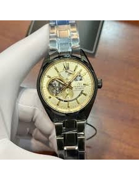 Orient Star Joker Two-Tone RK-AV0130G JDM 41mm 100m WR cristal de zafiro